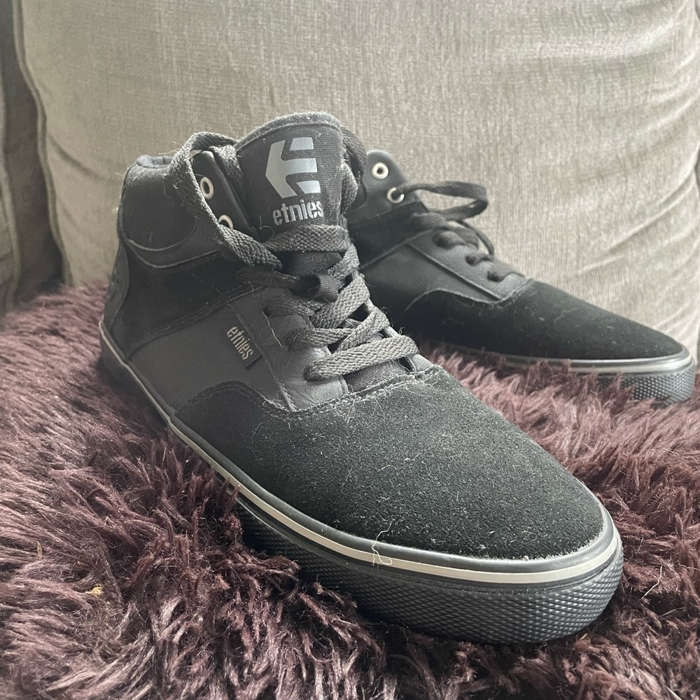 Etnies Men's Black and Gray Sneakers